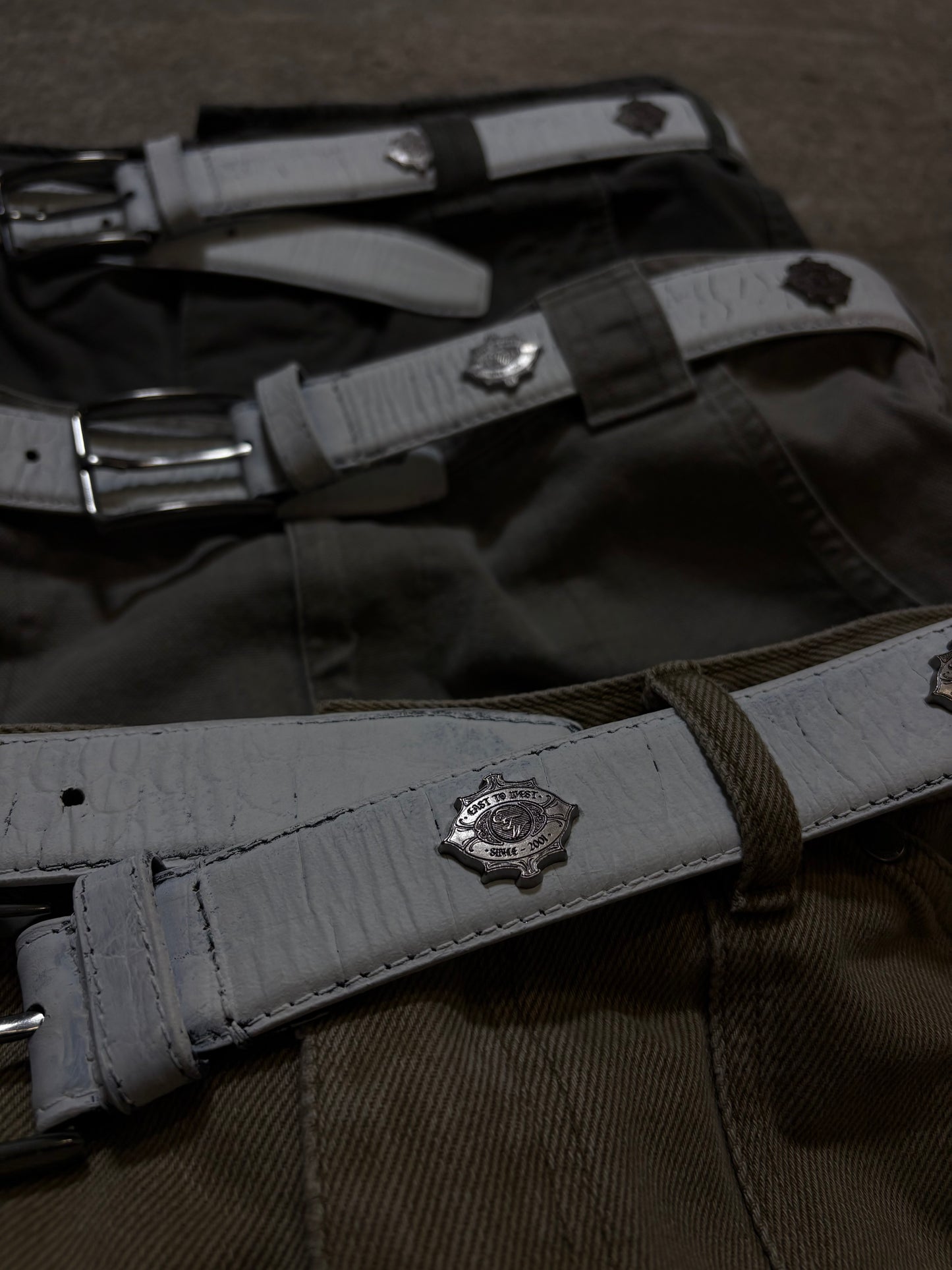 WHITE LEATHER BELT