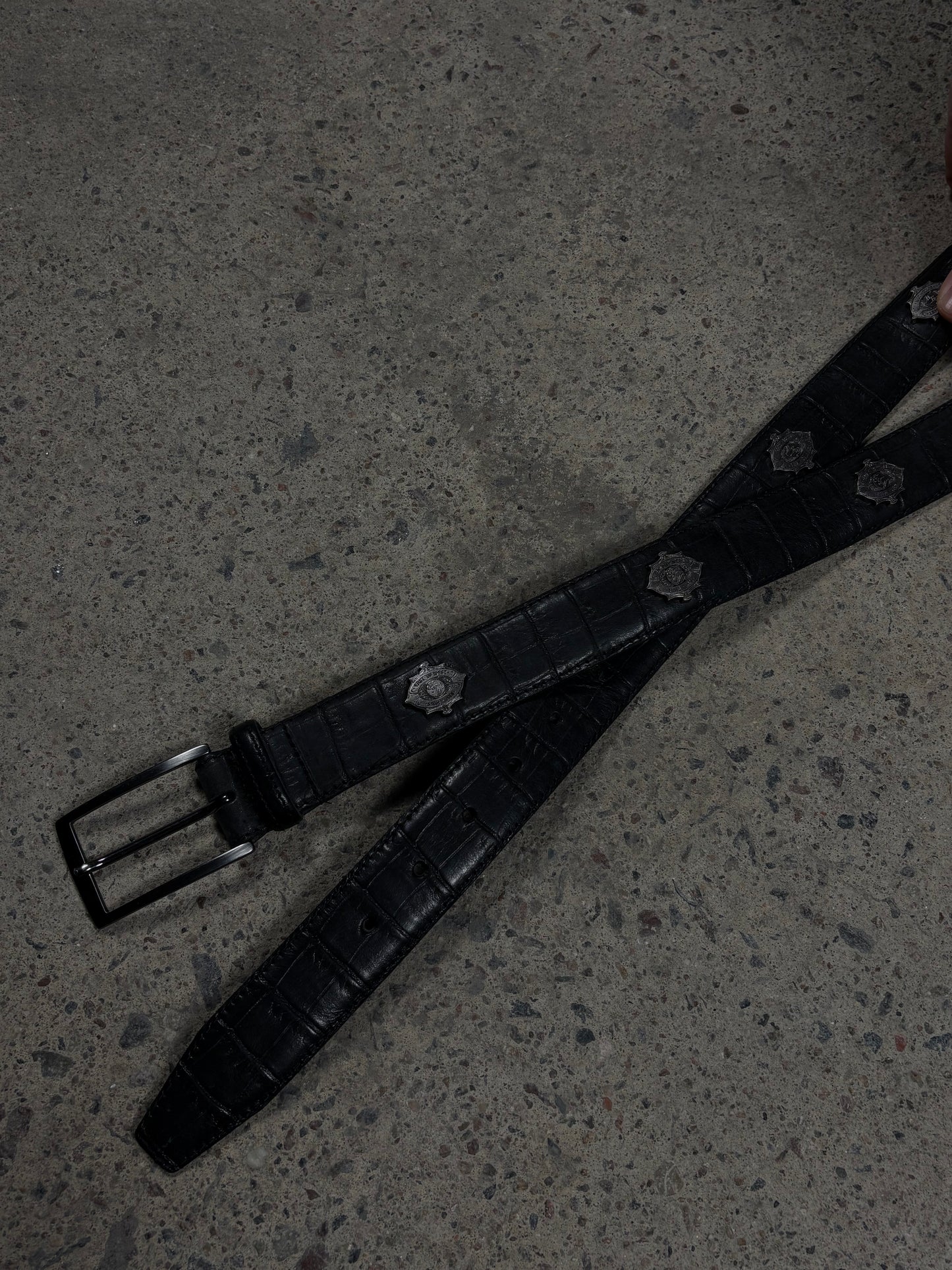 BLACK CROCODILE LEATHER BELT